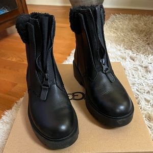 Ugg leather zip up boots (Czeriesa) size 9